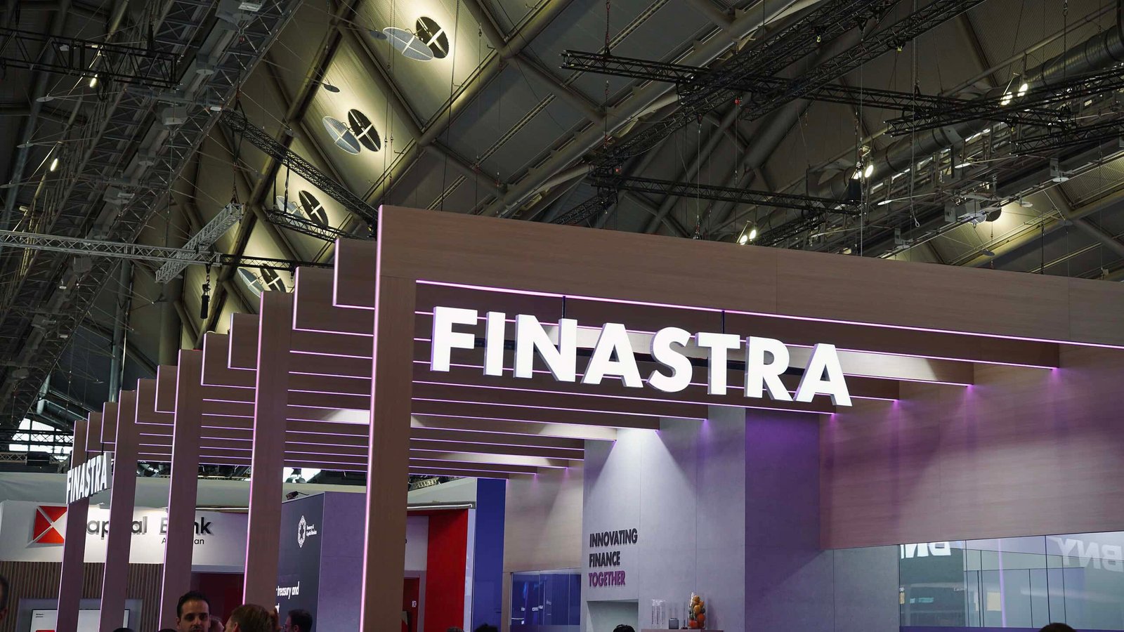 Finsatra Finastra revoluciona el procesamiento de pagos en Sibos 2025
