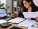 Empresaria revisa CFDI, contrato, pago y evidencia de entrega para acreditar materialidad fiscal ante el SAT.