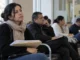Personas esperan atención consular para continuar sus solicitudes de nacionalidad española por la Ley de Nietos.
